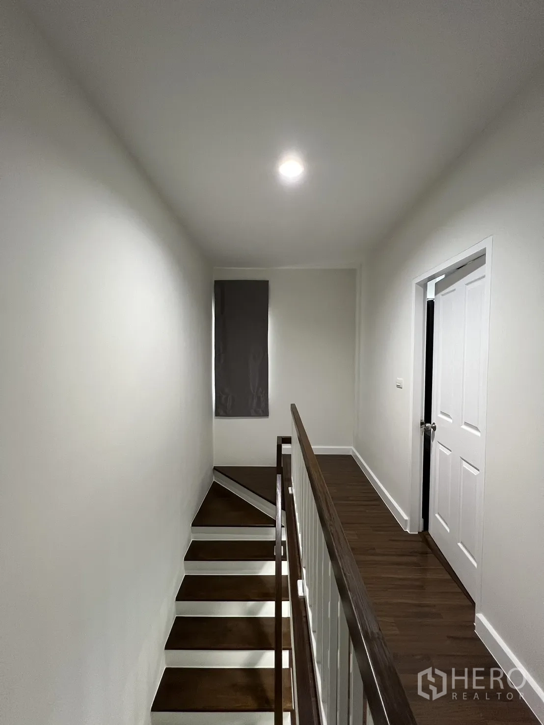 Property Image #1 for property HRE00453