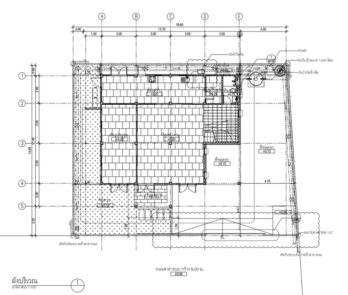 带办公室的家 出租在Lat Phrao, Bangkok - 一层建筑平面图，展示房间布局与停车区。