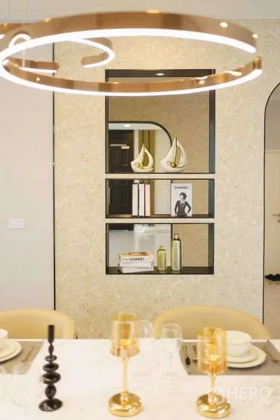 Detached House for rent or sale in Bang Phli, Samut Prakan - Built-in shelving and modern ring light detail above the dining area.