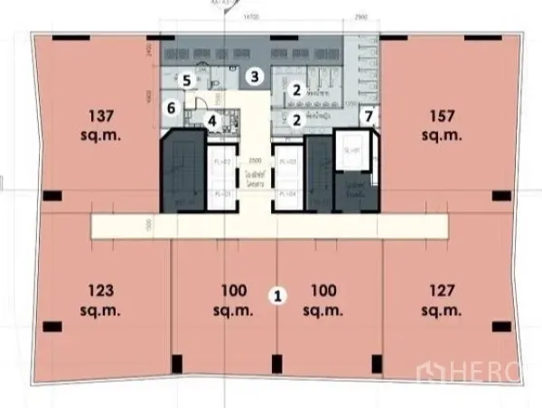 สำนักงาน ให้เช่าในPhra Khanong, Bangkok - ผังชั้นสำนักงาน แสดงยูนิตมุมขนาด 127 ตร.ม. และแกนลิฟต์ตรงกลาง