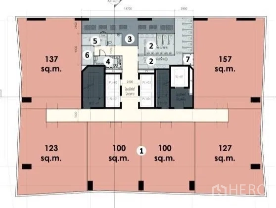 สำนักงาน ให้เช่าในPhra Khanong, Bangkok - ผังชั้นสำนักงาน แสดงยูนิตมุมขนาด 127 ตร.ม. และแกนลิฟต์ตรงกลาง