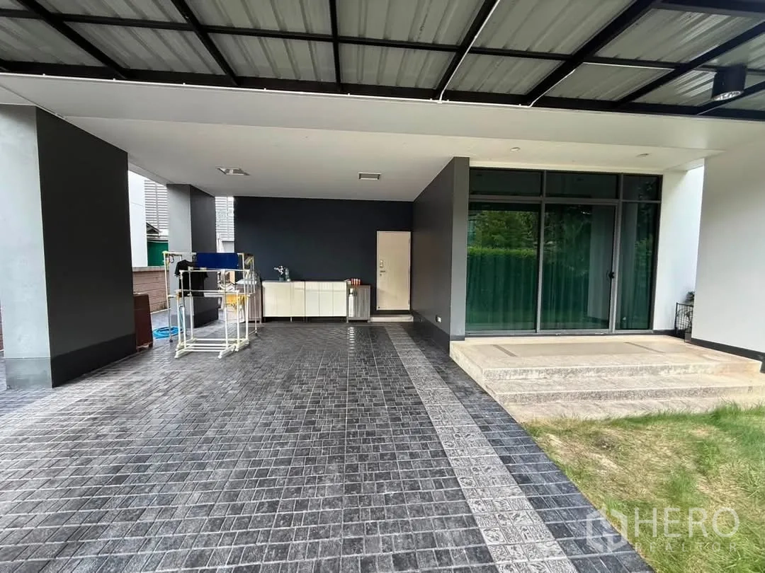Property Image #22 for property HRE01147