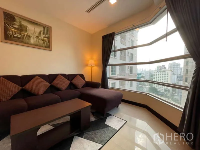 อพาร์ทเมนท์ ให้เช่าในKhlong Toei, Bangkok - มุมนั่งเล่นหน้าต่างมุมพาโนรามา มองเห็นวิวเส้นขอบฟ้า