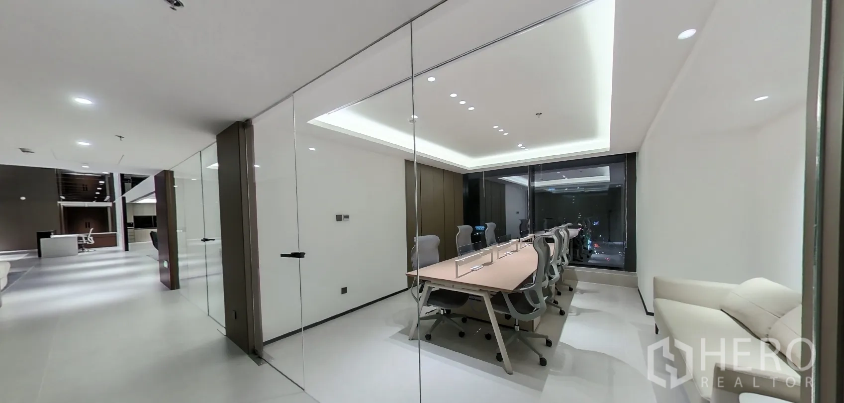 Property Image #9 for property HRE01077