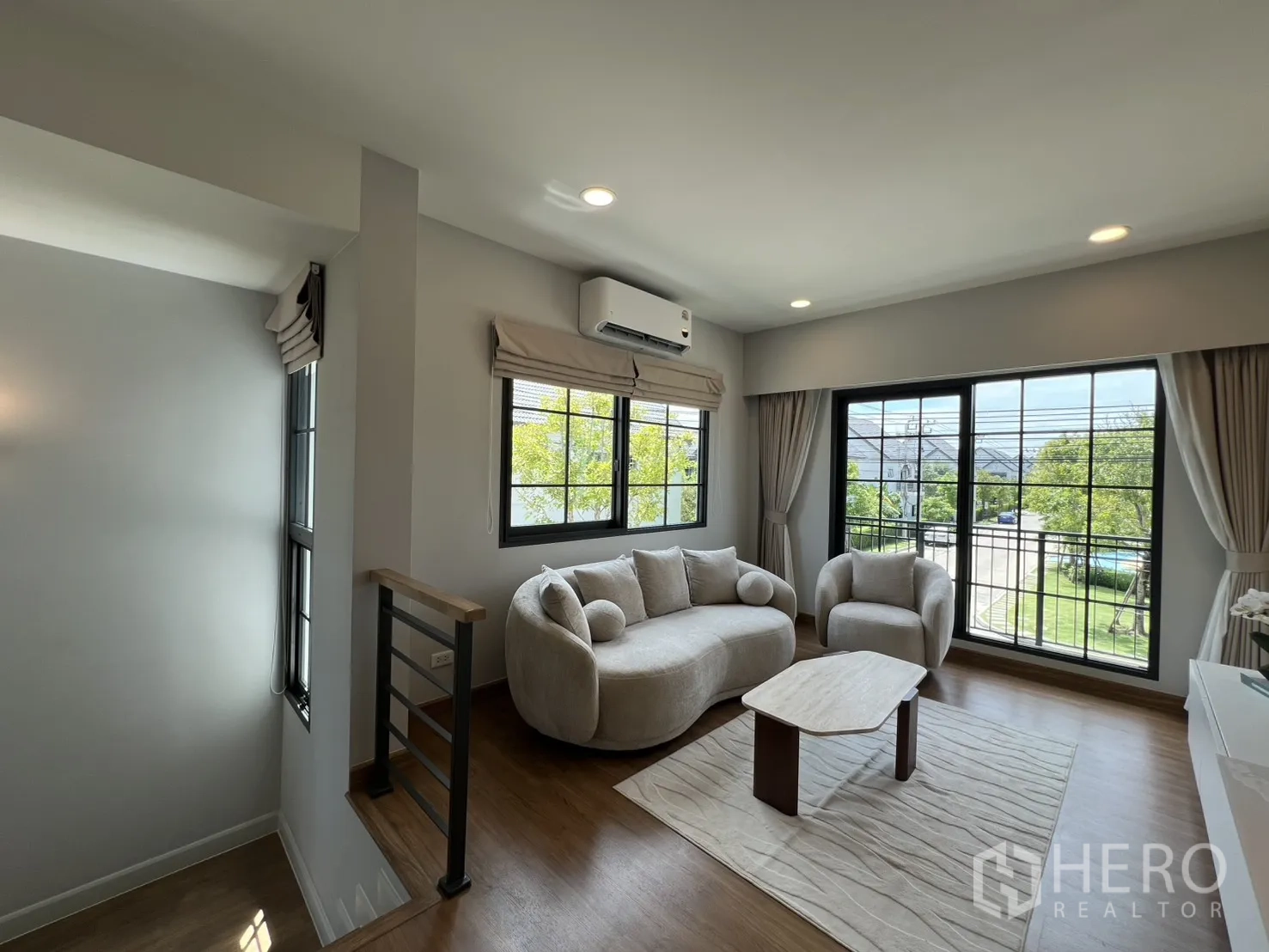 Property Image #32 for property HRE01394