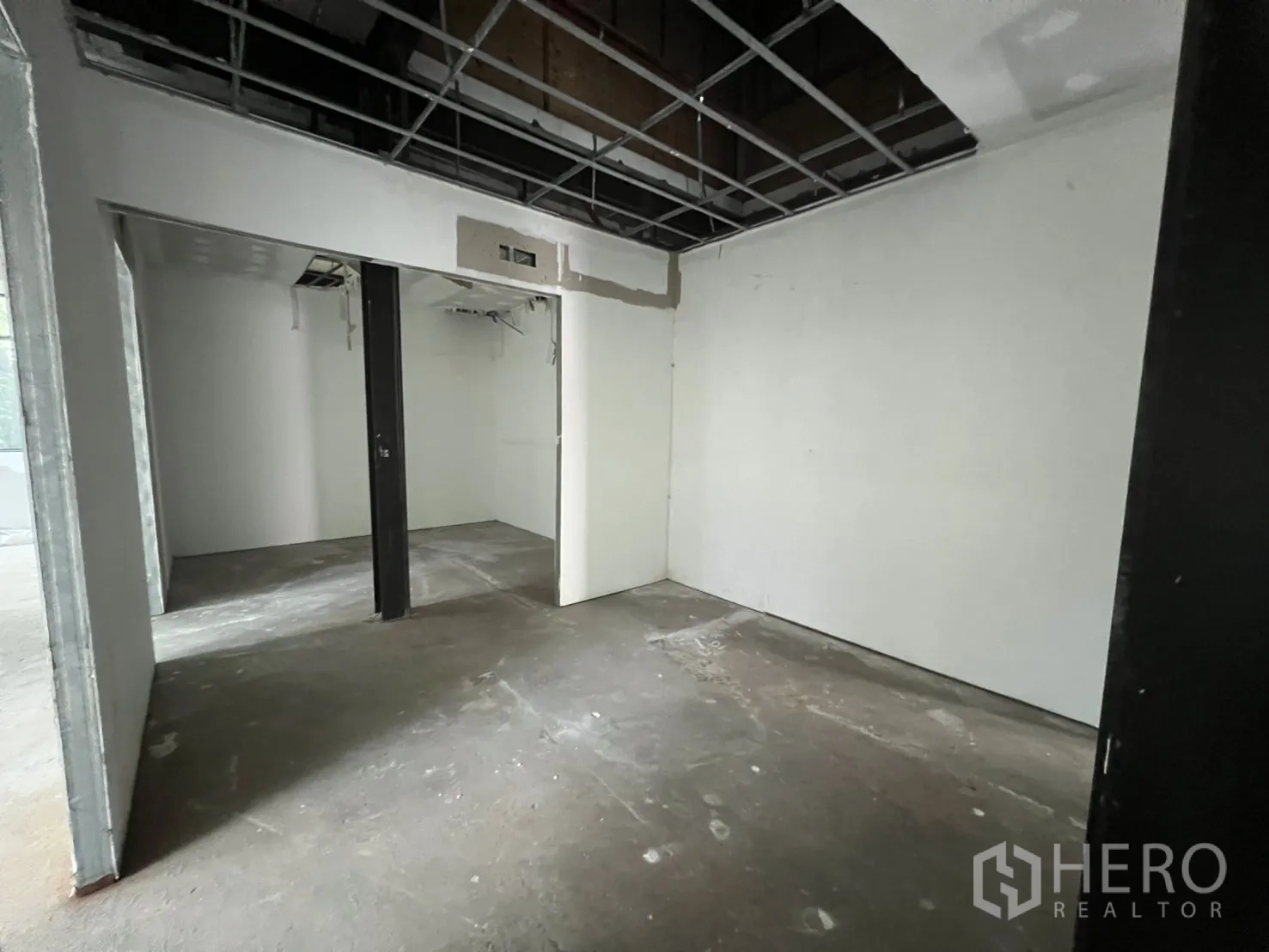 Retail Space for rent in Watthana, Bangkok - Partitioned room under construction with unfinished ceiling.