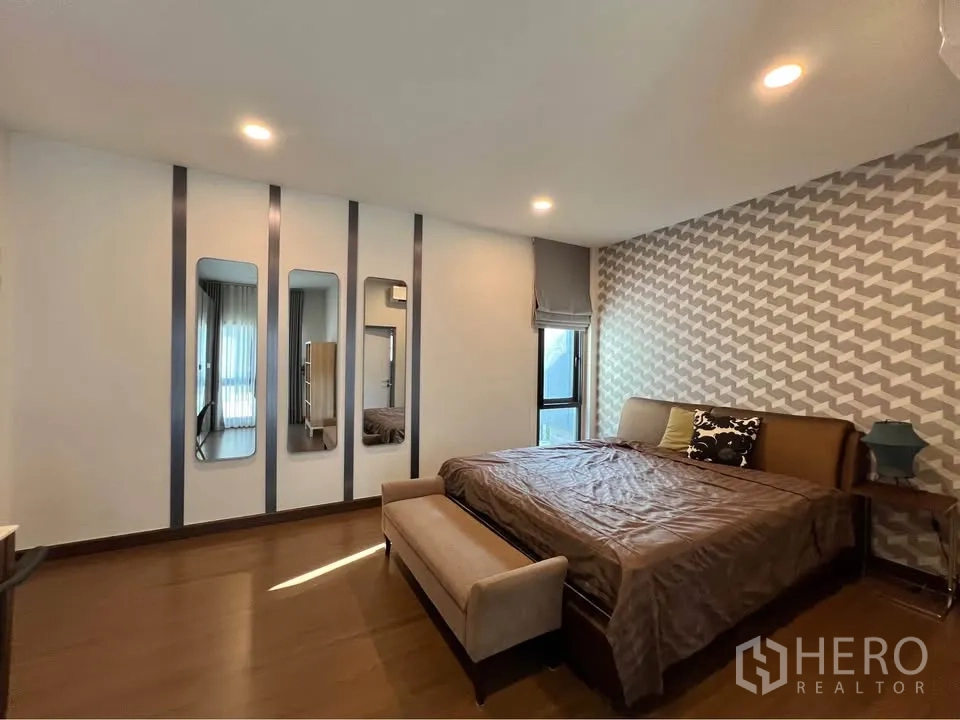 Property Image #22 for property HRE00578