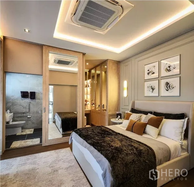 独立式住宅 出售在Bang Phli, Samut Prakan - 优雅主卧，步入式衣柜，大镜面与套内卫浴