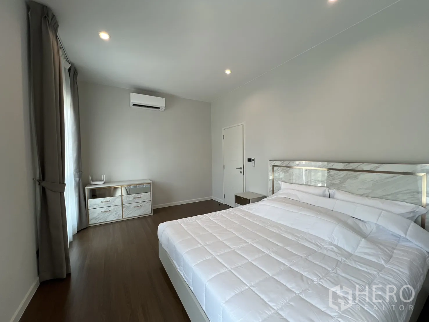 Property Image #27 for property HRE00484