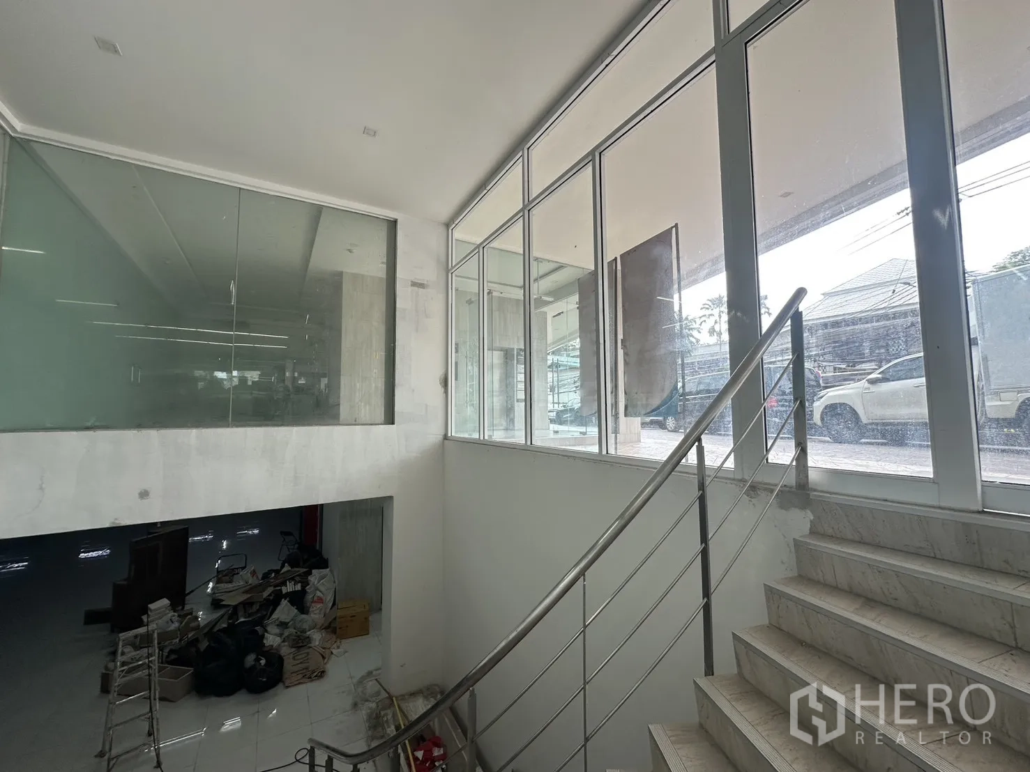 Property Image #7 for property HRE01157