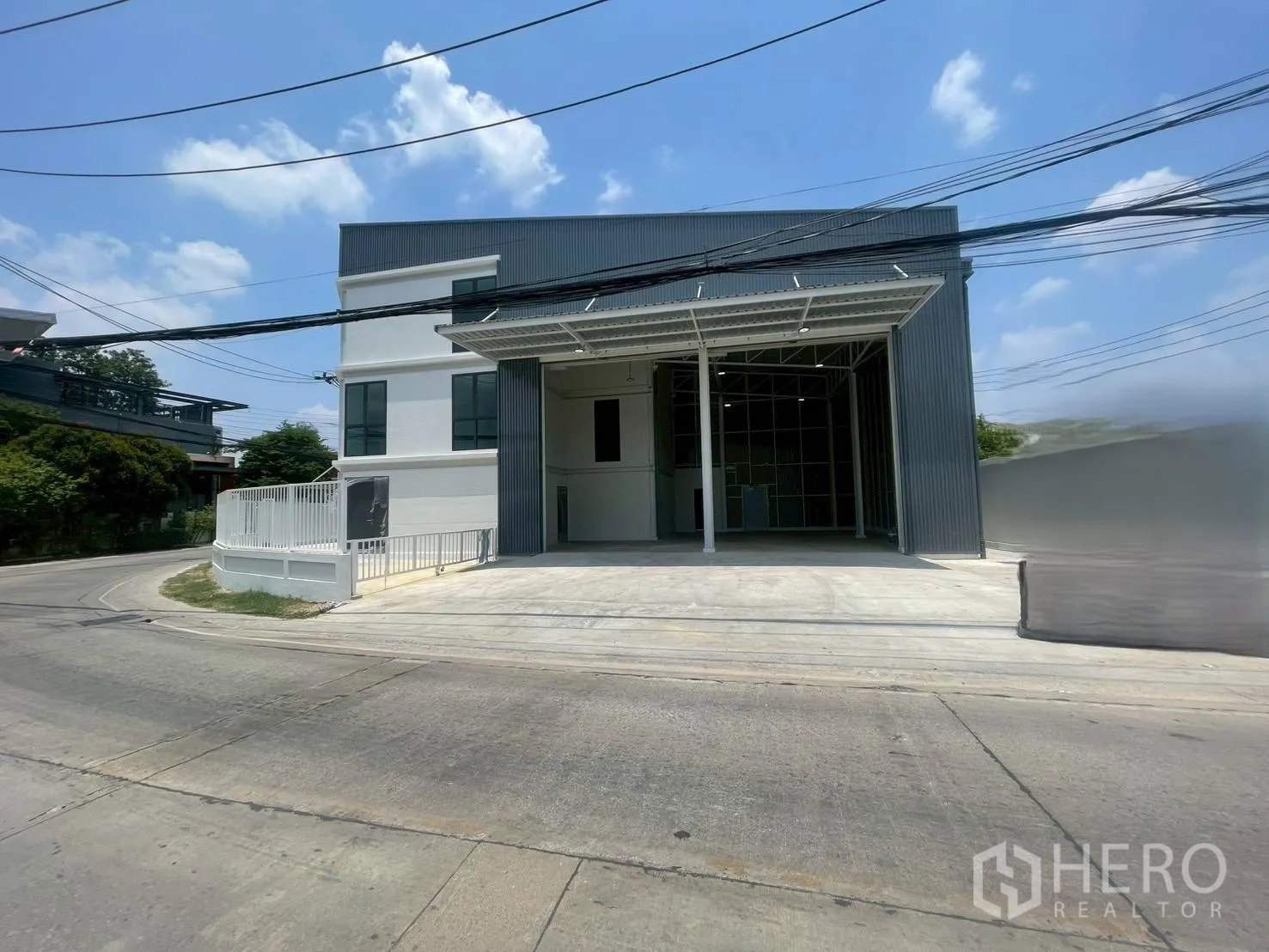 Property Image #1 for property HRE00318