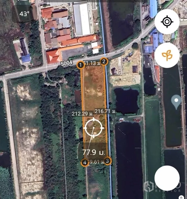 Land for sale in Bang Bo, Samut Prakan - Satellite view highlighting a rectangular land parcel with measured boundaries, nearby ponds and local roads in Bang Bo.