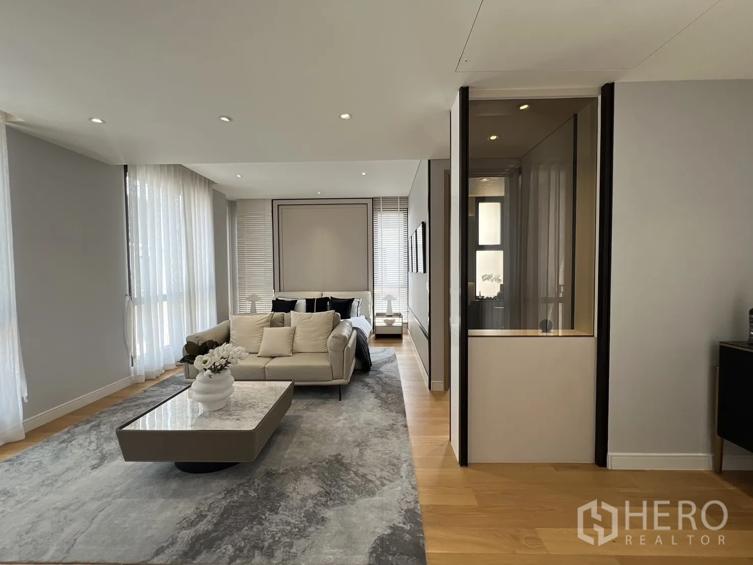 Property Image #39 for property HRE00683