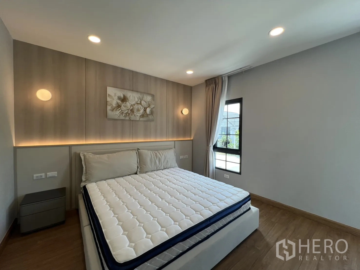 Property Image #31 for property HRE01394