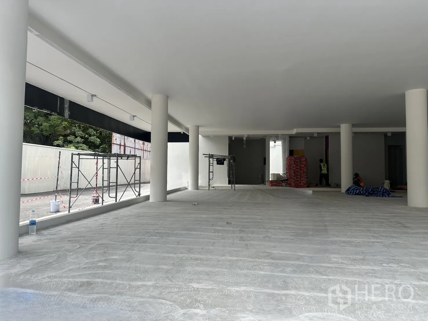 Property Image #4 for property HRE01261