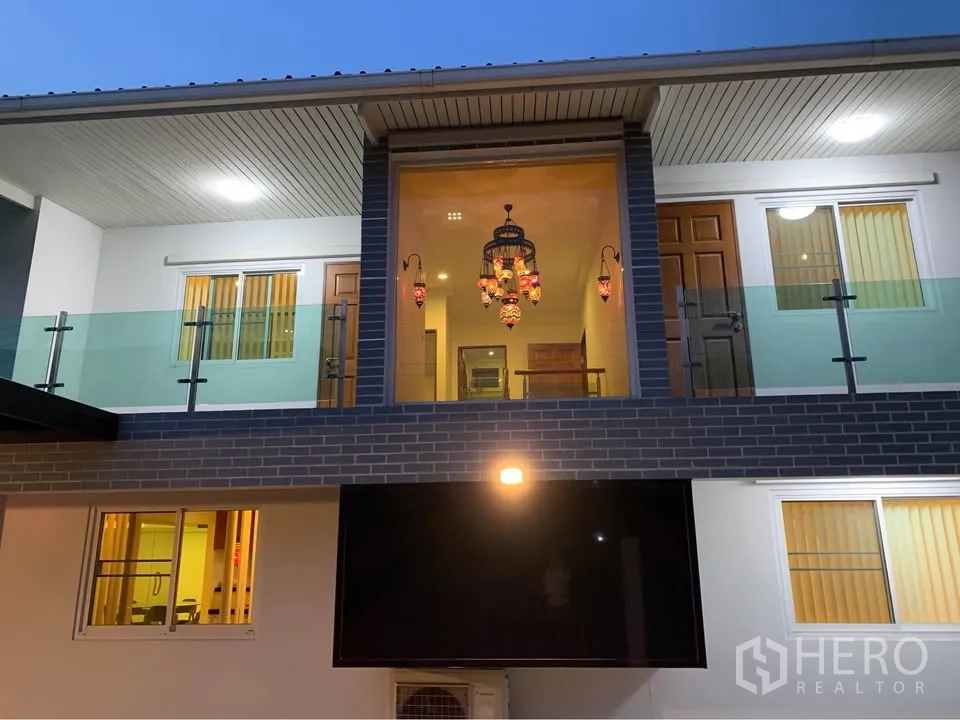 Property Image #2 for property HRE01512