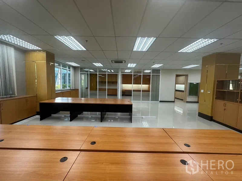 Office Space for rent in Suan Luang, Bangkok - Open workspace facing glass meeting rooms and storage walls