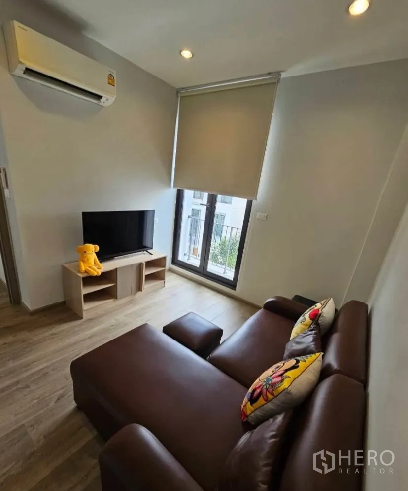 Property Image #16 for property HRE00351