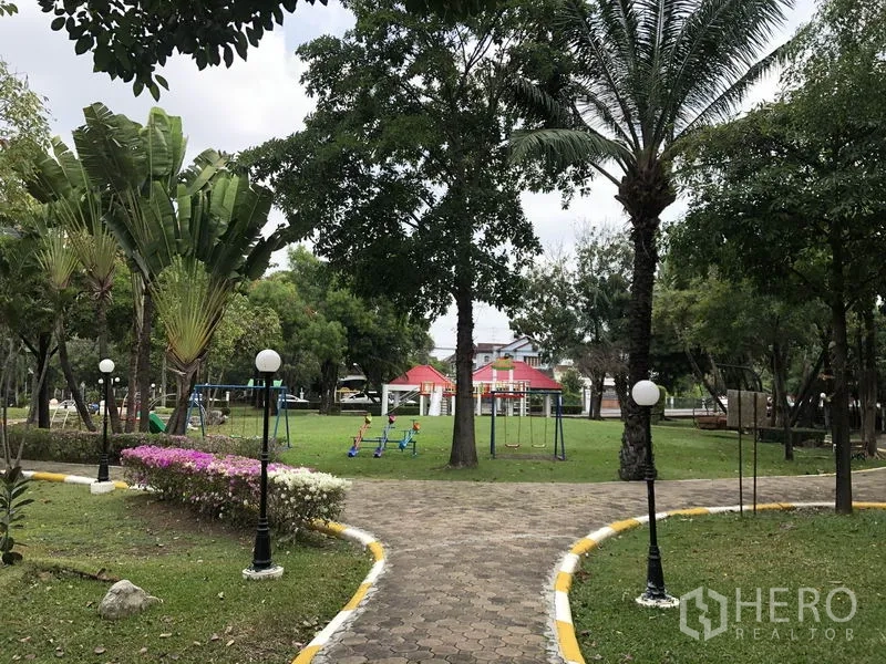 บ้าน ให้เช่า - สวนสาธารณะโครงการร่มรื่น พร้อมสนามเด็กเล่นและทางเดิน