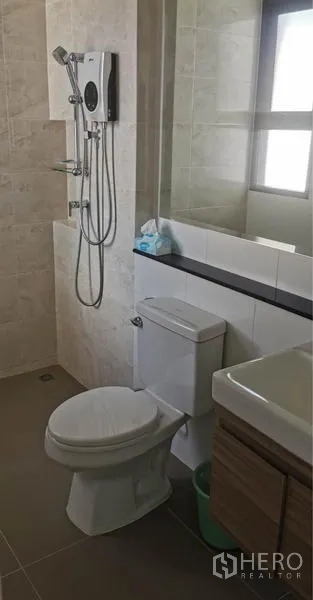Detached House for rent - Clean bathroom with shower unit, water heater, vanity and toilet.