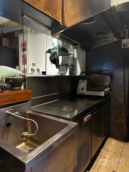 Retail Space for rent in Watthana, Bangkok - Secondary prep area with sink, hood and undercounter refrigerator.