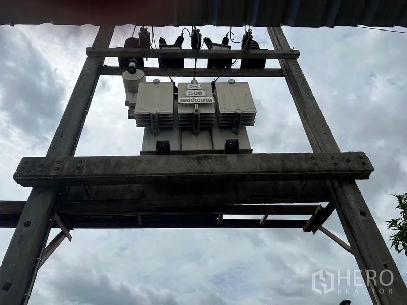 工厂 出租在Lam Luk Ka, Pathum Thani - 场内电力变压器，支持重载三相电。