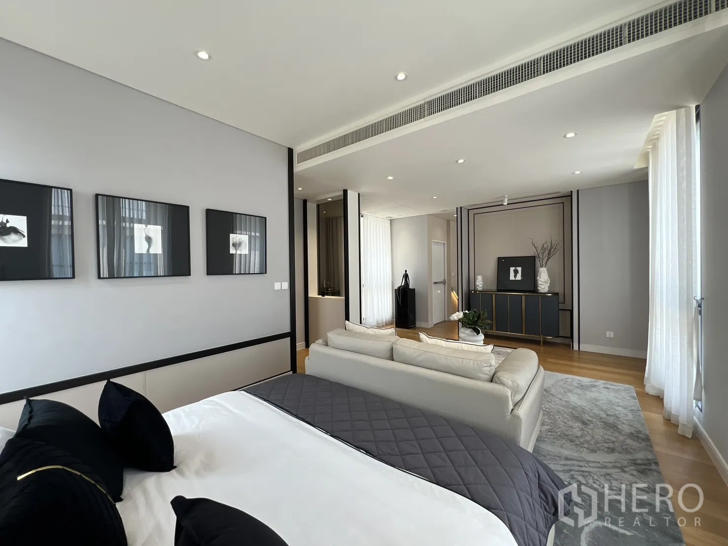 Property Image #43 for property HRE00683