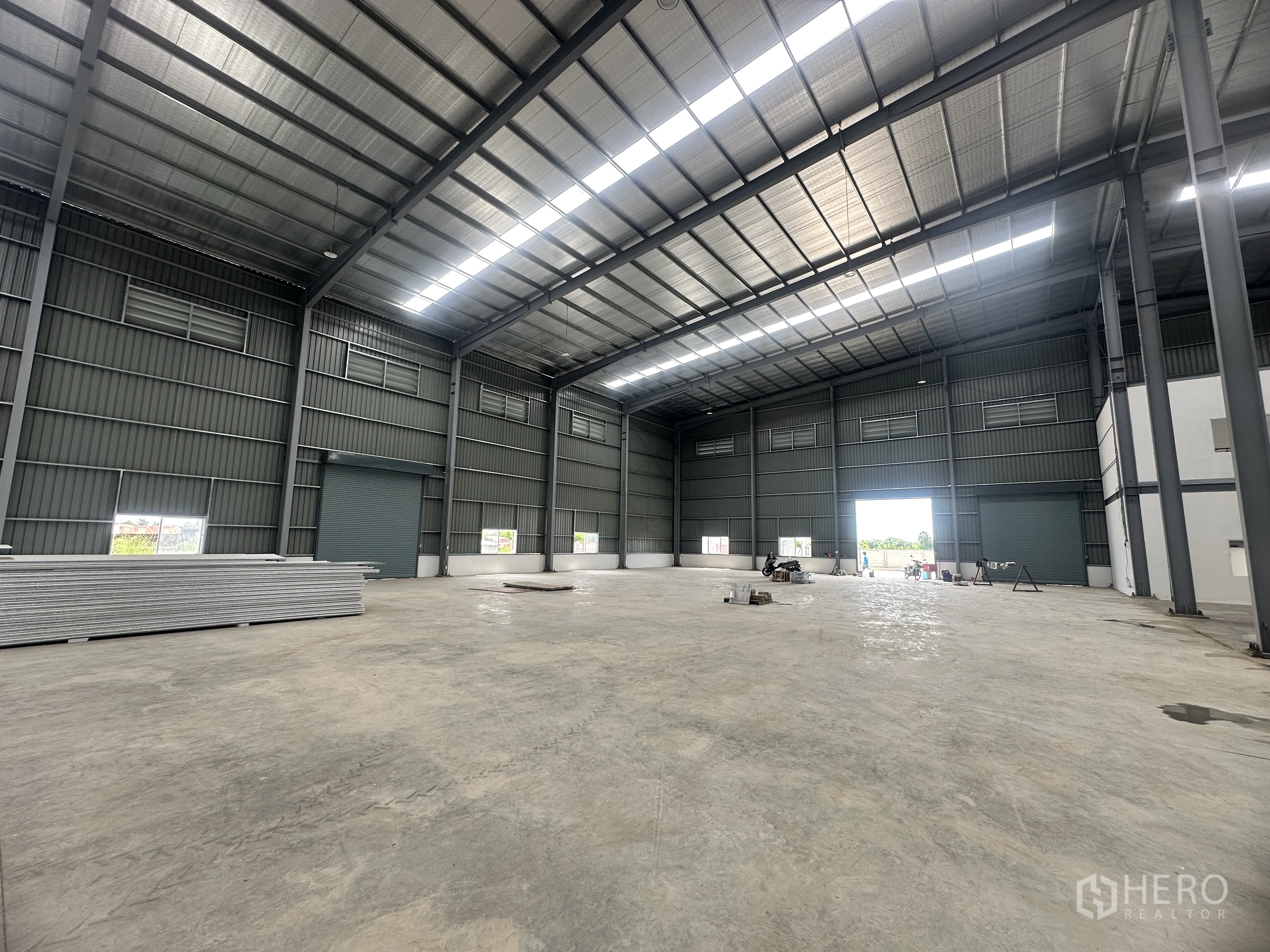 Property Image #5 for property HRE01461