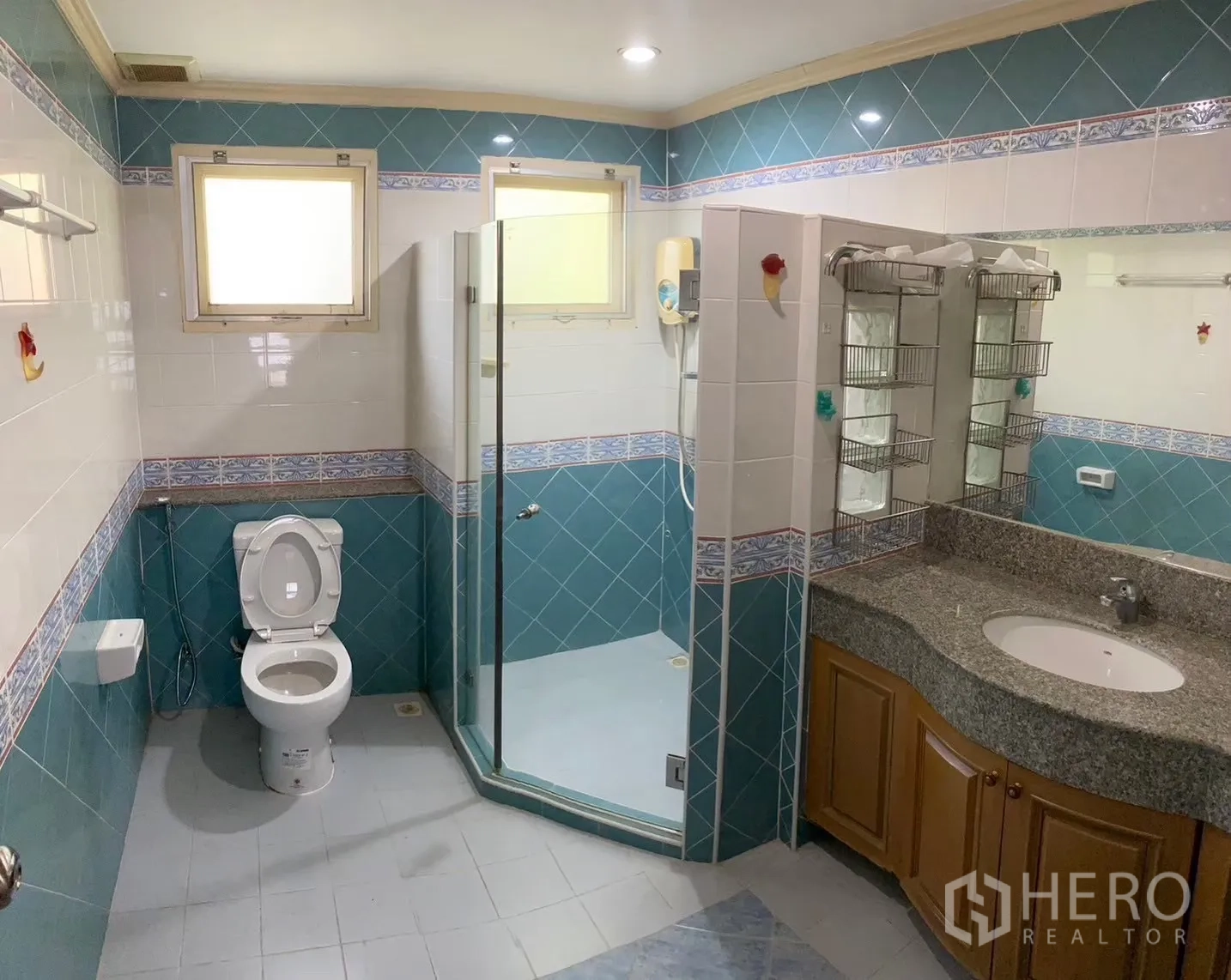 Detached House for rent in Watthana, Bangkok - Another view of the walk-in closet lined with wardrobes.