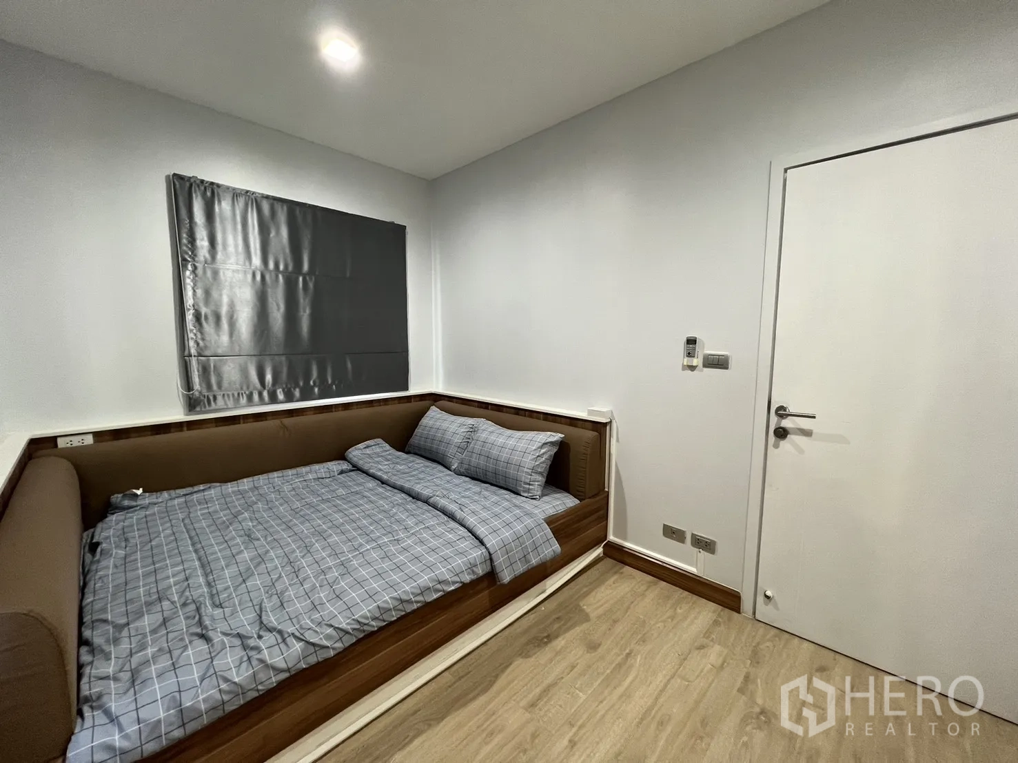 Property Image #27 for property HRE00157