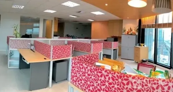 Office Space for rent in Bang Na, Bangkok - Panoramic office area featuring red patterned partitions, storage cabinets and large windows.
