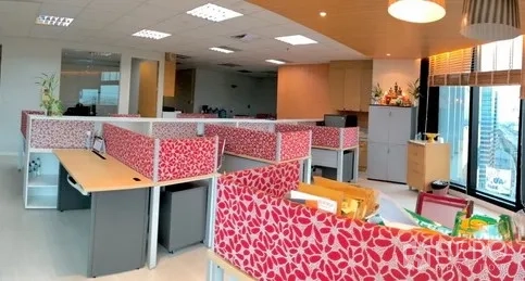 Office Space for rent in Bang Na, Bangkok - Panoramic office area featuring red patterned partitions, storage cabinets and large windows.