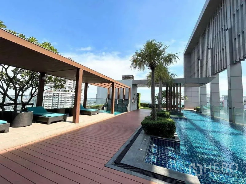 Condominium for rent or sale - Rooftop swimming pool with sun deck, cabanas and skyline views.