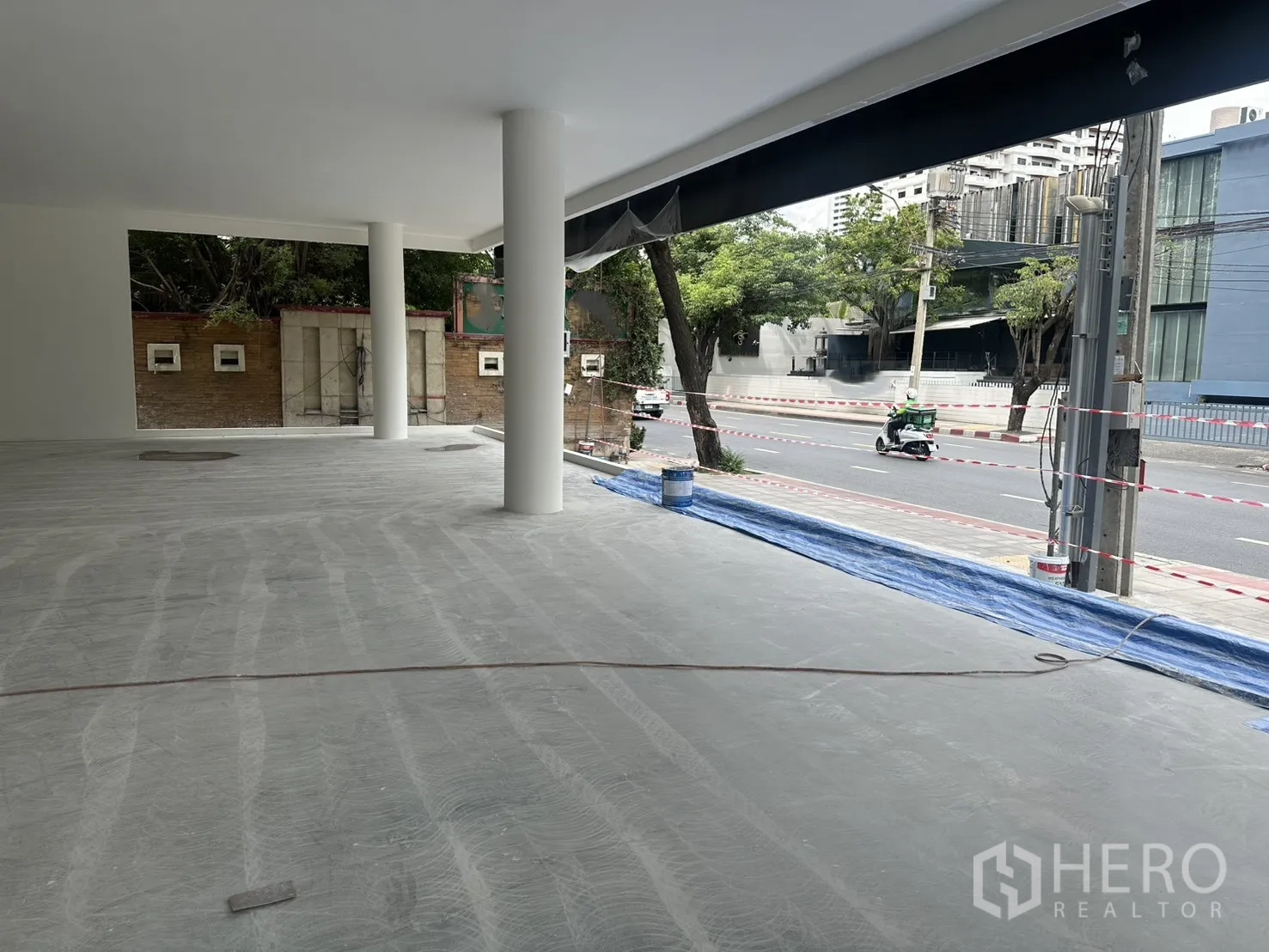 Property Image #5 for property HRE01261