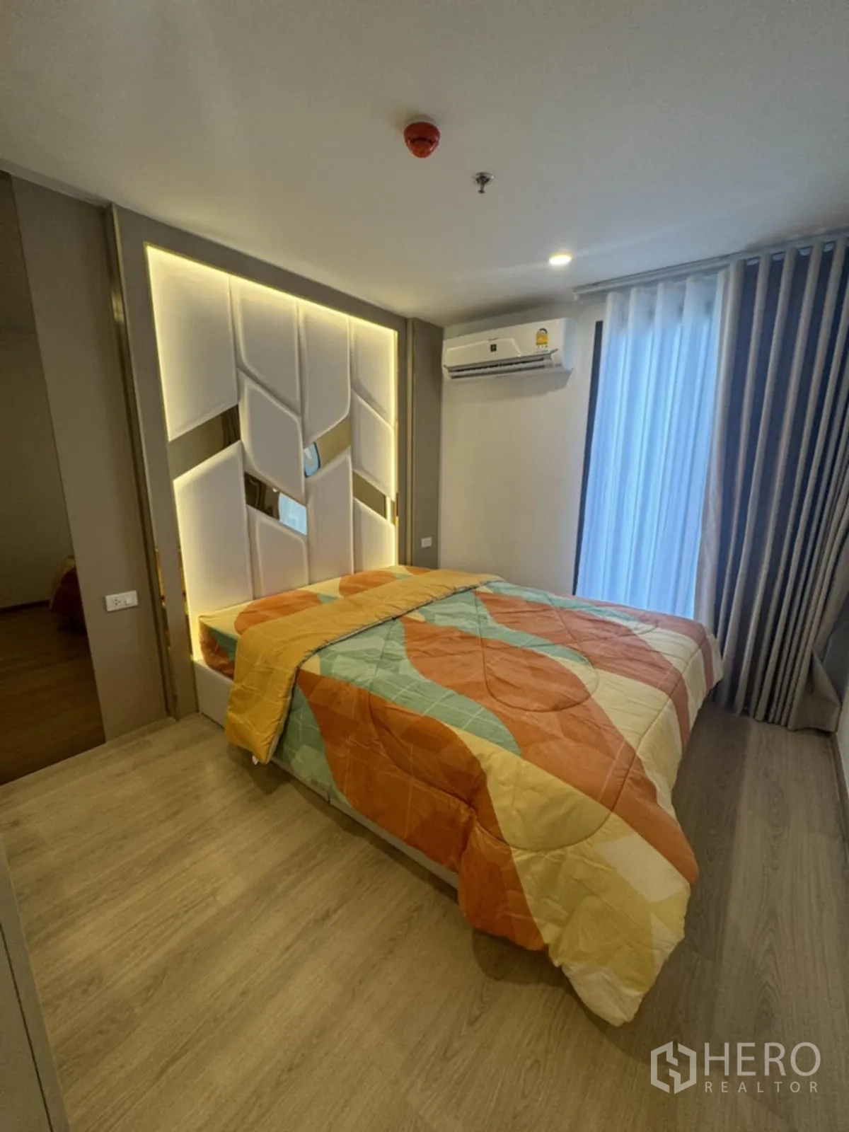 Property Image #1 for property HRE00663