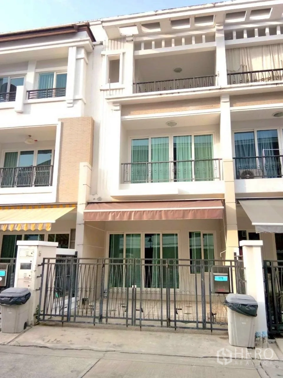 Property Image #14 for property HRE00700