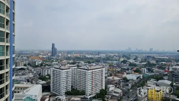 คอนโด ขายในWatthana, Bangkok - วิวสกายไลน์กรุงเทพฯจากคอนโดชั้นสูงในเขตวัฒนา
