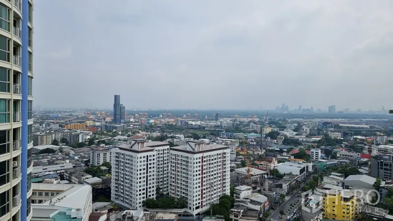 คอนโด ขายในWatthana, Bangkok - วิวสกายไลน์กรุงเทพฯจากคอนโดชั้นสูงในเขตวัฒนา