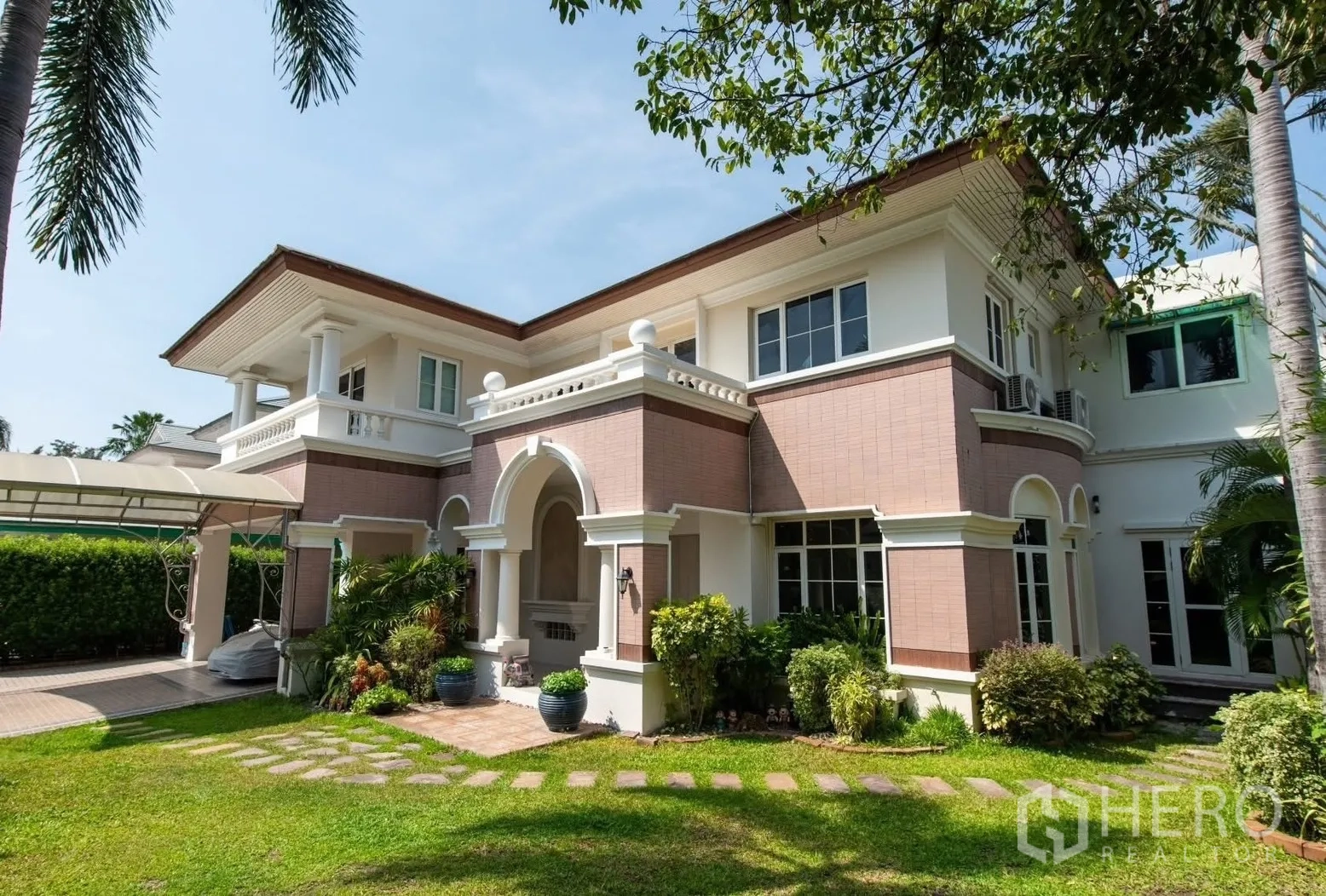 Property Image #20 for property HRE00577