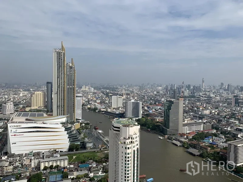 คอนโด ให้เช่าหรือขายในKhlong San, Bangkok - วิวพาโนรามาแม่น้ำเจ้าพระยา ไอคอนสยาม และสกายไลน์กรุงเทพฯ จากคอนโดชั้นสูง