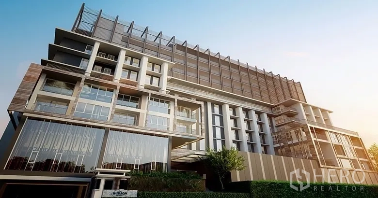 Condominium for rent or sale in Sathon, Bangkok - Architectural exterior of a modern low-rise condominium building in Sathon, Bangkok.