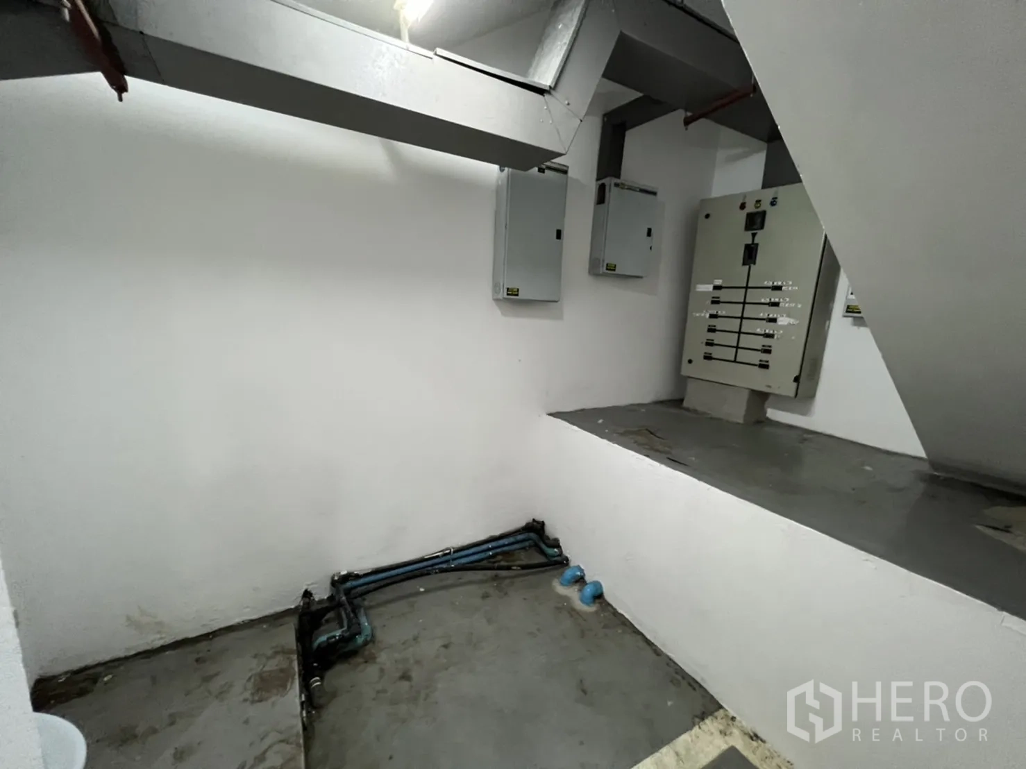 Retail Space for rent in Sathon, Bangkok - Utility room housing electrical panels and service piping.