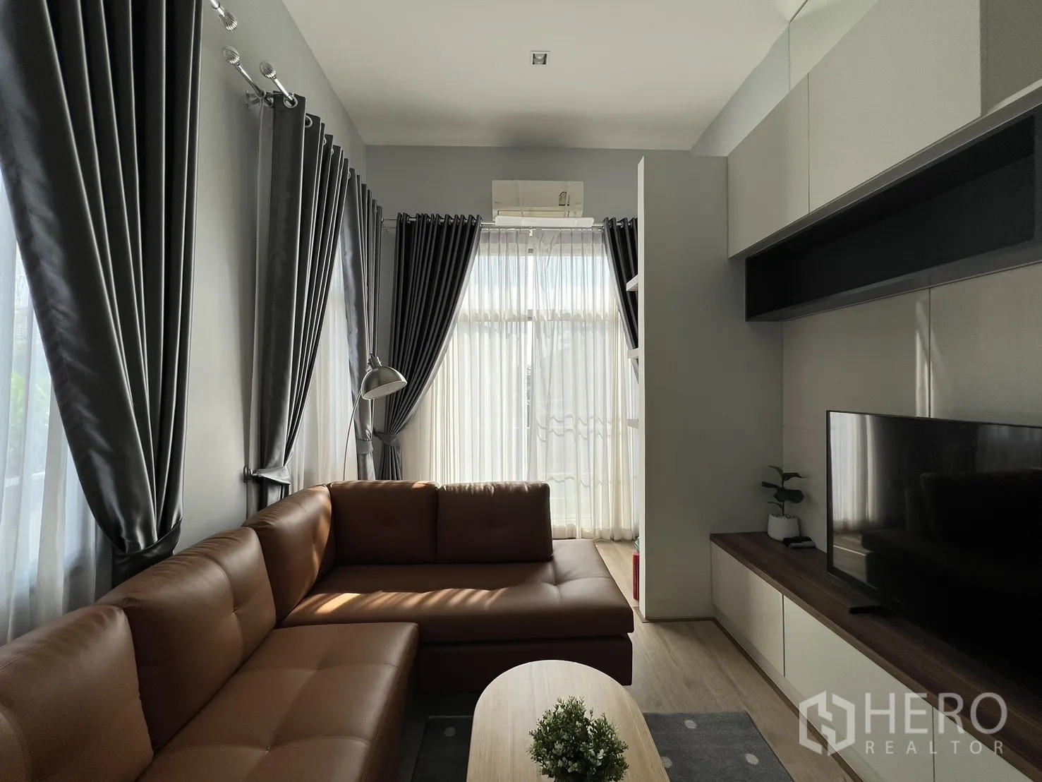 Property Image #49 for property HRE00157
