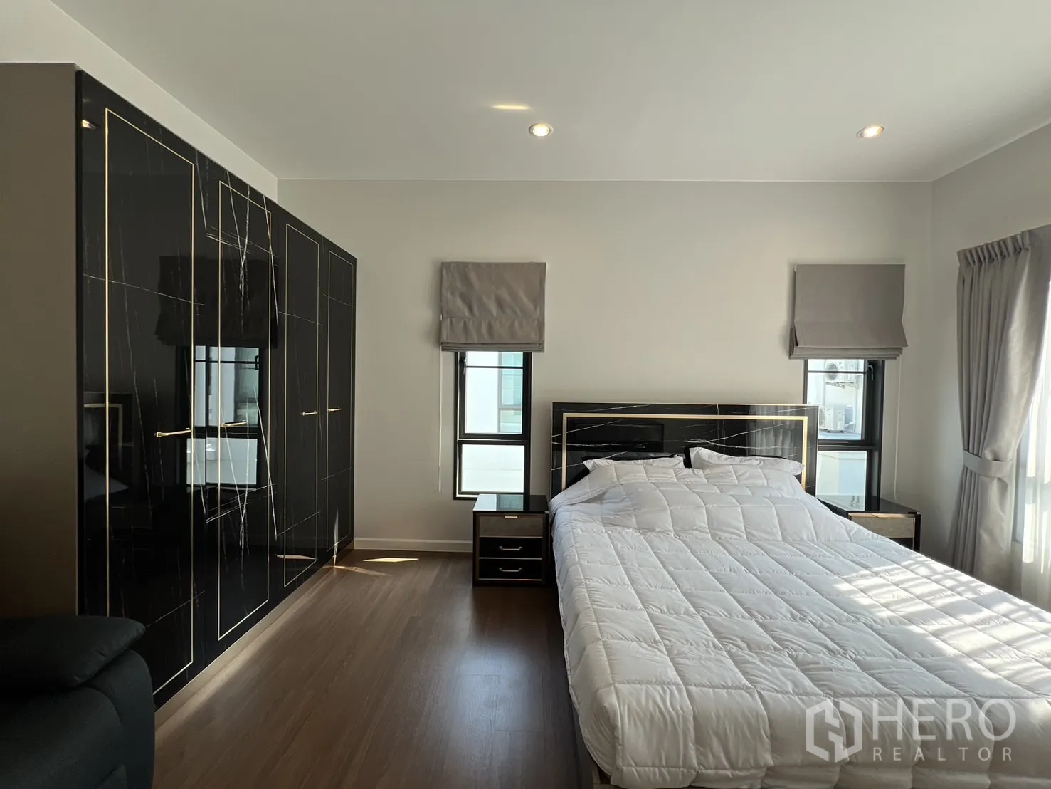 Property Image #22 for property HRE00484