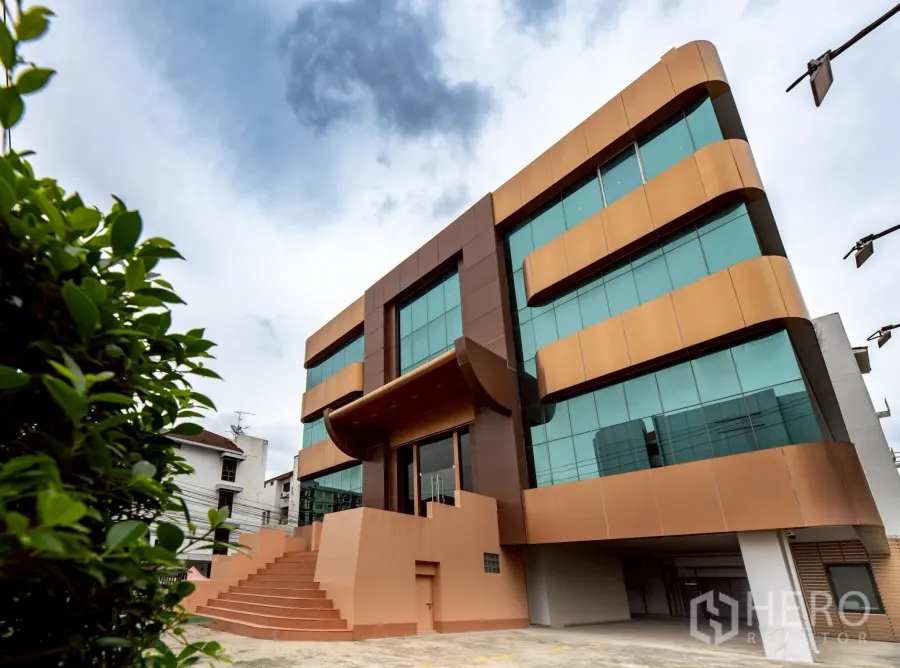 Office Space for rent in Wang Thonglang, Bangkok - Modern five-storey office building with bronze cladding and glass facade in Town in Town.