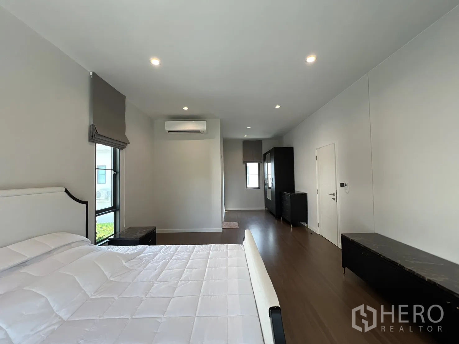 Property Image #32 for property HRE00484