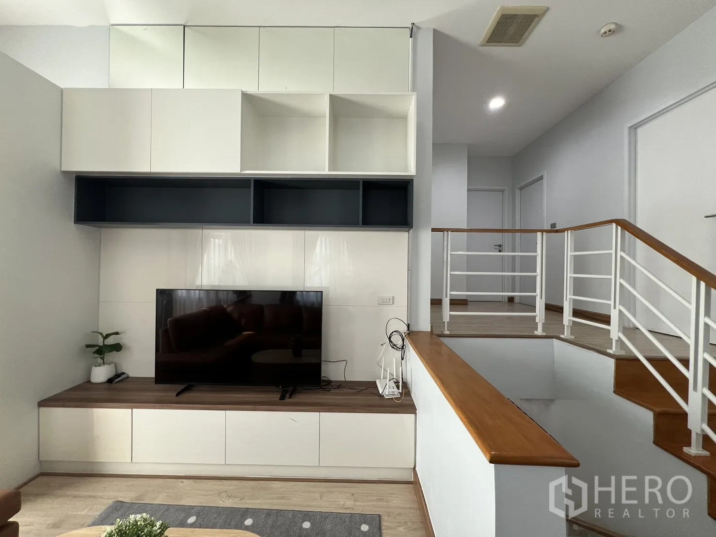Property Image #48 for property HRE00157