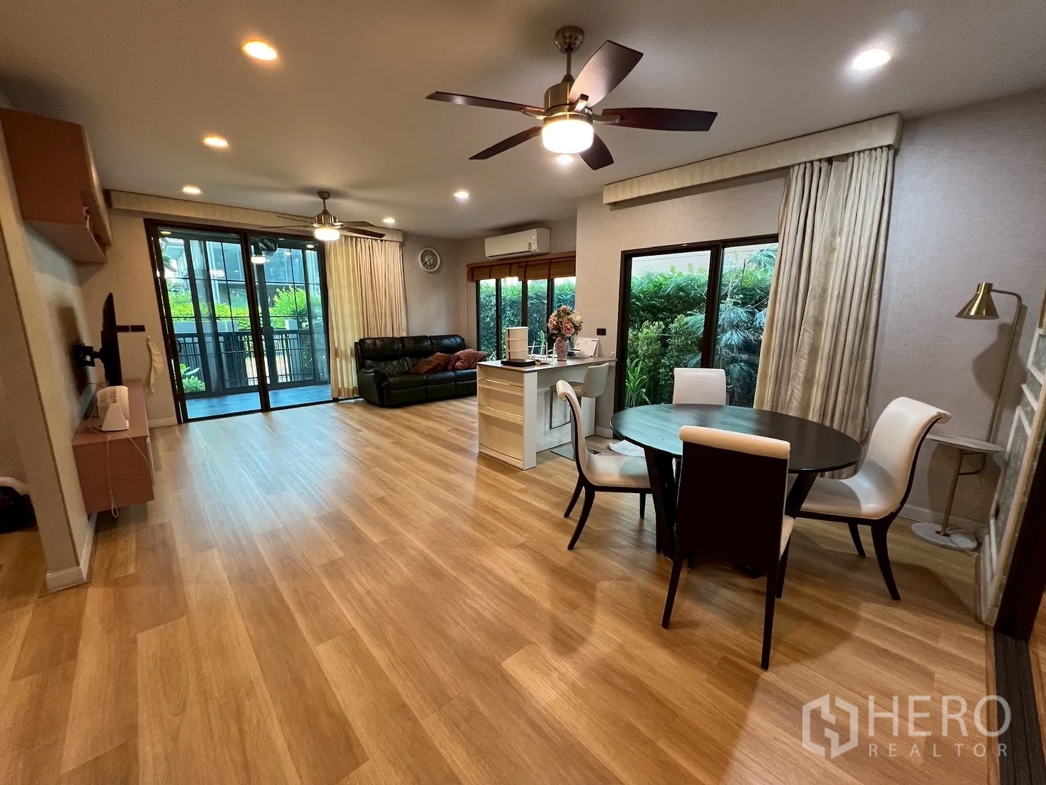 Property Image #25 for property HRE00829