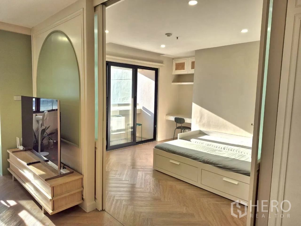 Property Image #4 for property HRE00697