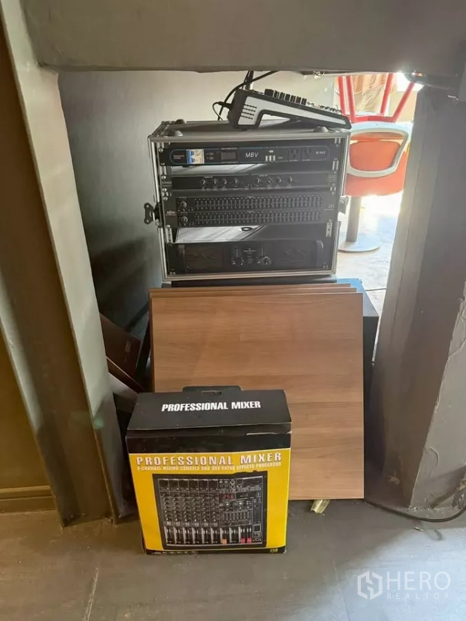 Retail Space for rent in Watthana, Bangkok - Professional audio rack and boxed mixer equipment for the bar’s sound system.